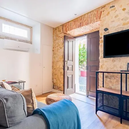 Condessa Cozy Studio